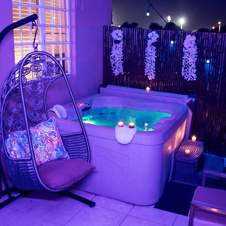 Private Jacuzzi Oasis With Mountain Views And Free Parking Apartment Ponce Ngoại thất bức ảnh
